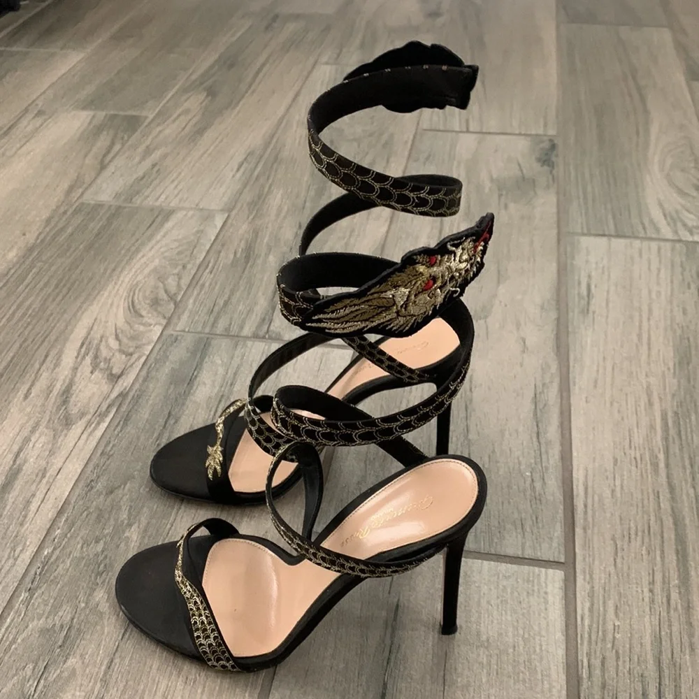 Gianvito Rossi heels - Picture 9 of 12